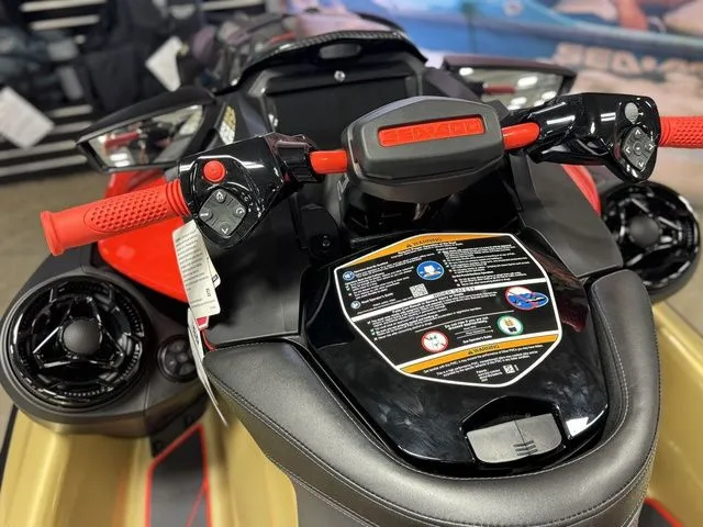 Slide: The Image of Sea-Doo RXP-X 325 2025 - 9