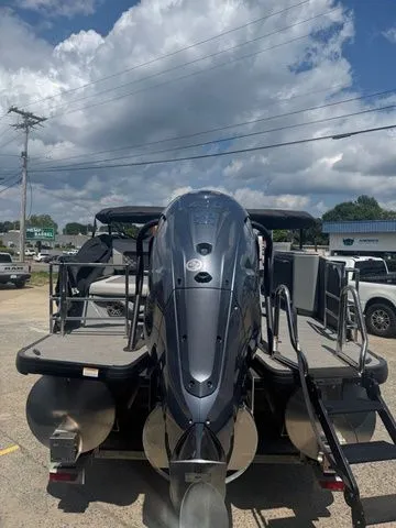 Slide: The Image of Godfrey Aqua Patio 255 SFL - Yamaha 450 XTO 2026 - 3