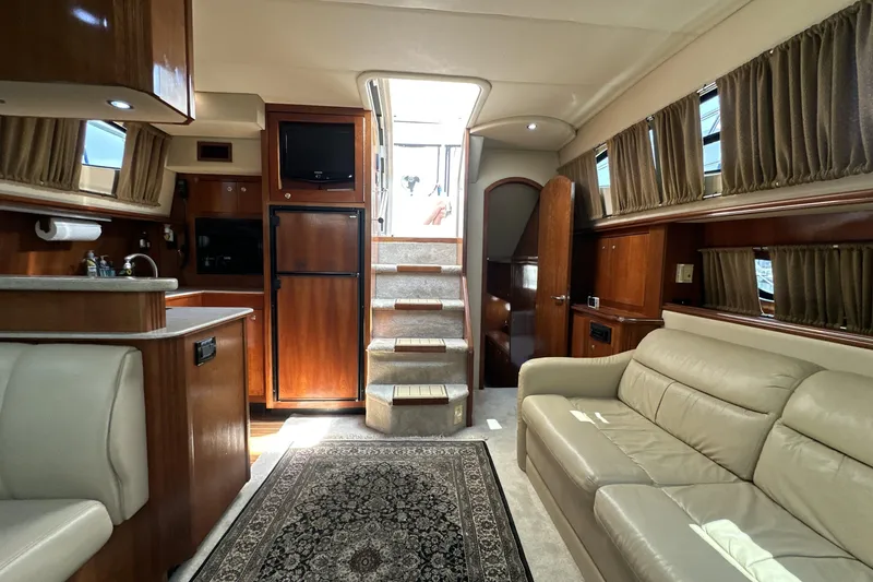 Slide: The Image of Luxurious interior of 2004 Cruisers Yachts 405 Express Motoryacht with elegant furnishings. - 59