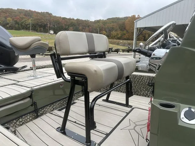 Slide: The Image of Vexus ACX 2210 2025 - 7