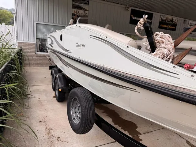 Slide: The Image of Lowe TH224 2003 - 11