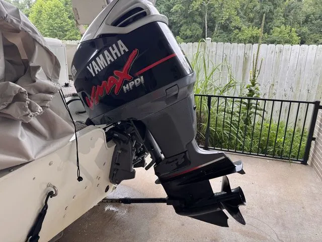 Slide: The Image of Lowe TH224 2003 - 9