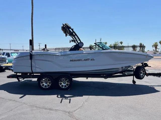 Slide: The Image of MasterCraft NXT24 2025 - 13