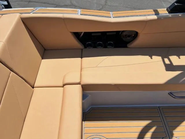 Slide: The Image of MasterCraft NXT24 2025 - 23