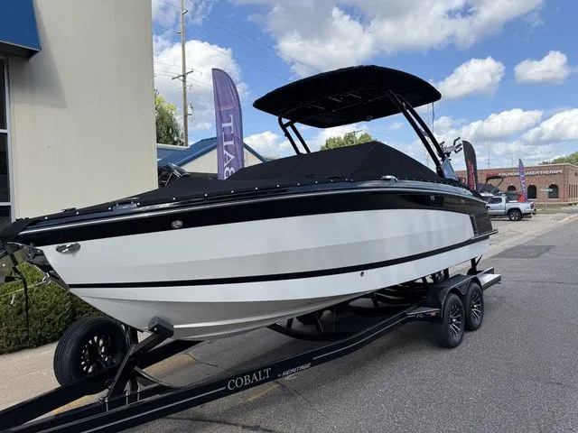 Slide: The Image of Cobalt R6 Surf 2026 - 37