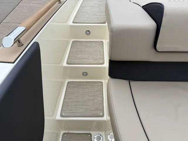 Slide: The Image of Chris-Craft Sportster 25 2026 - 10