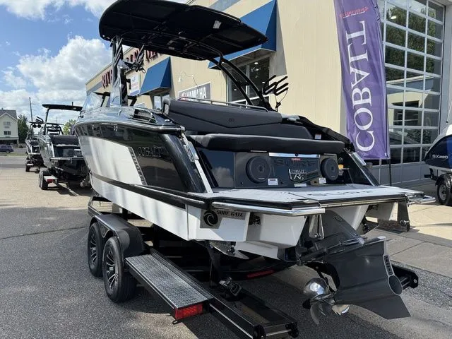 Slide: The Image of Cobalt R6 Surf 2026 - 3