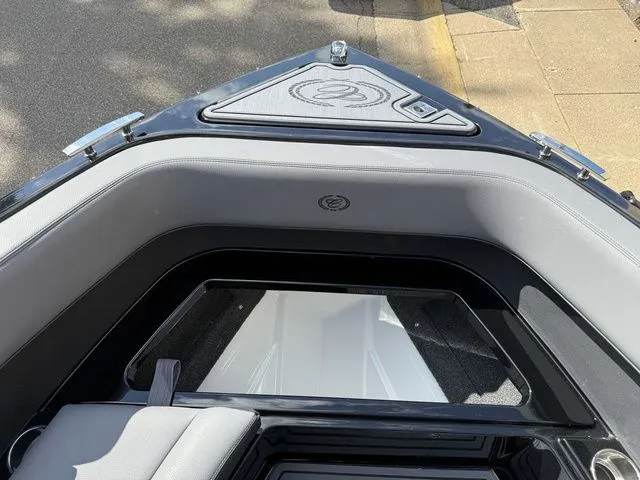 Slide: The Image of Cobalt R8 Surf 2026 - 40