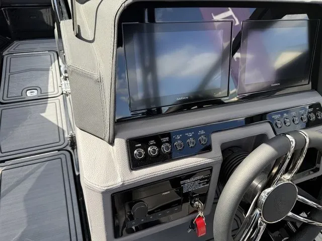 Slide: The Image of Cobalt R6 Surf 2026 - 23