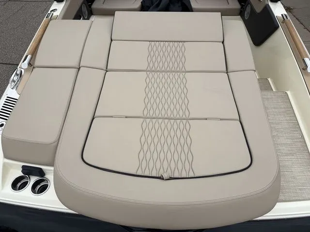 Slide: The Image of Chris-Craft Sportster 25 2026 - 8