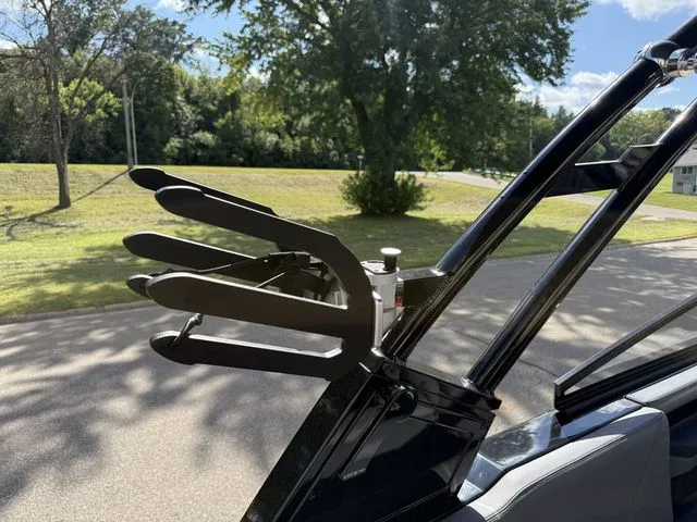 Slide: The Image of Cobalt R8 Surf 2026 - 18