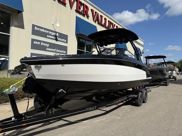 Slide: The Image of Cobalt R8 Surf 2026 - 2