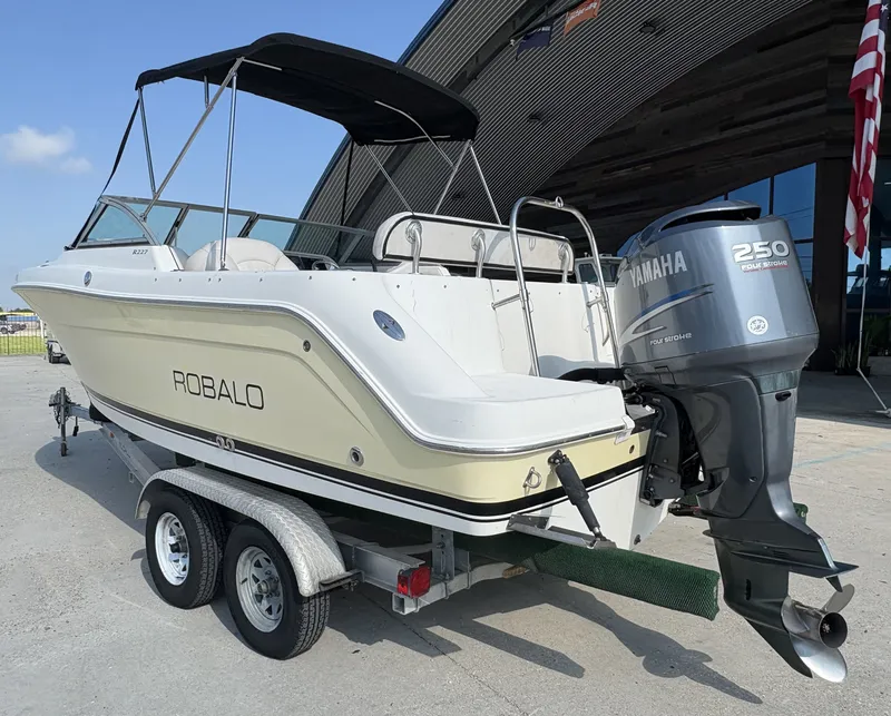 Slide: The Image of 2006 Robalo R227 Dual Console boat with Yamaha 250 engine on trailer. - 5