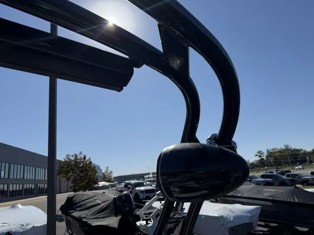 Slide: The Image of Yamaha 212X 2017 - 24