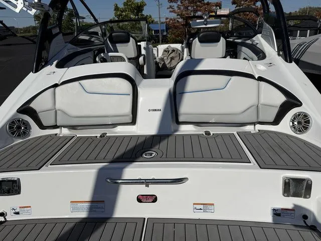 Slide: The Image of Yamaha 212X 2017 - 5