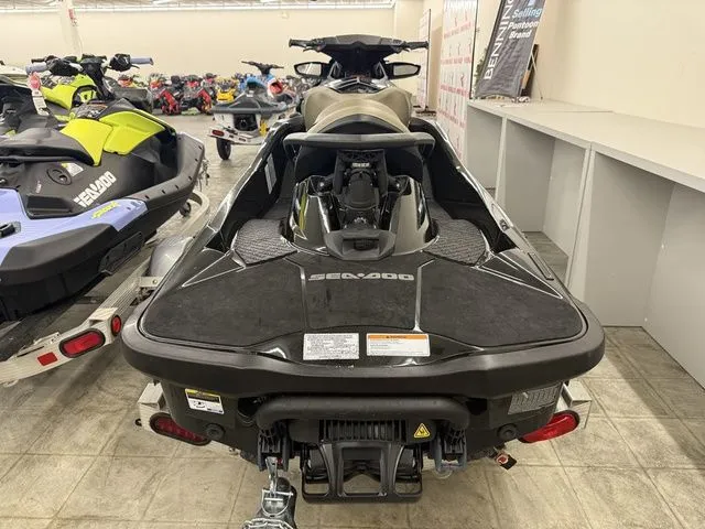 Slide: The Image of Sea-Doo GTX 2016 - 5