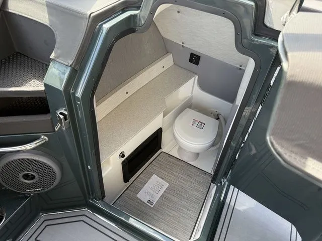 Slide: The Image of Cobalt R8 Surf 2026 - 21