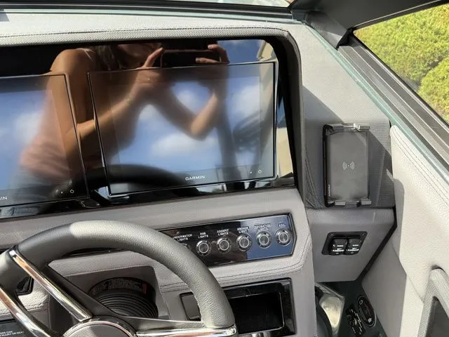 Slide: The Image of Cobalt R8 Surf 2026 - 26