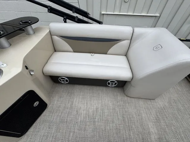 Slide: The Image of Godfrey SW 2286 WB 2017 - 10