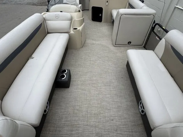 Slide: The Image of Godfrey SW 2286 WB 2017 - 5