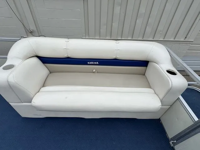 Slide: The Image of Crest Crest II DL 2000 - 4