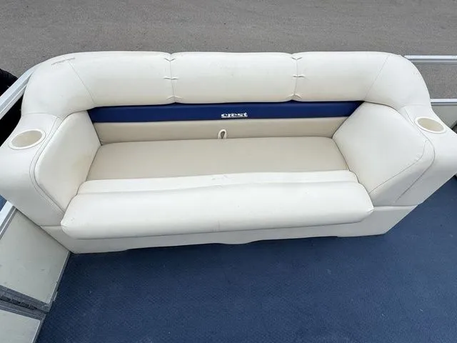 Slide: The Image of Crest Crest II DL 2000 - 6