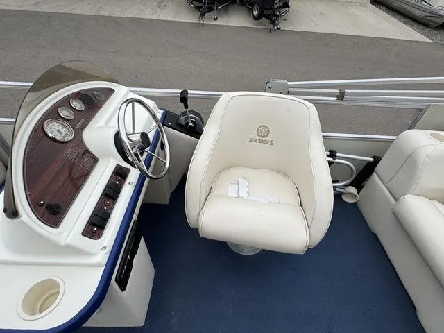 Slide: The Image of Crest Crest II DL 2000 - 8