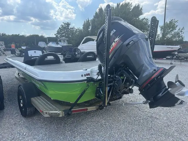 Slide: The Image of Legend V-20 DC 2018 - 4