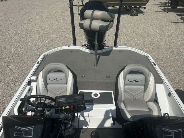 Slide: The Image of Legend V-20 DC 2018 - 5