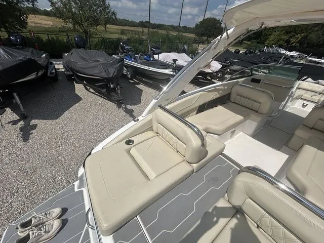 Slide: The Image of Regal LS6 2020 - 9