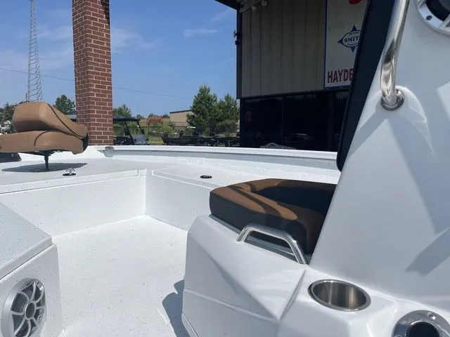 Slide: The Image of Xpress H22B 2026 - 17