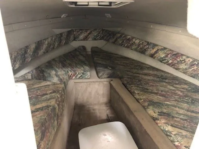 Slide: The Image of Wellcraft 210 SC ECLIPSE 1995 - 5