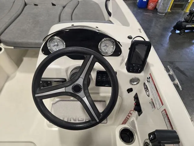 Slide: The Image of Stingray 182 SC 2021 - 11