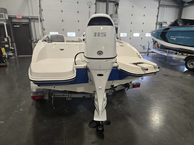 Slide: The Image of Stingray 182 SC 2021 - 5