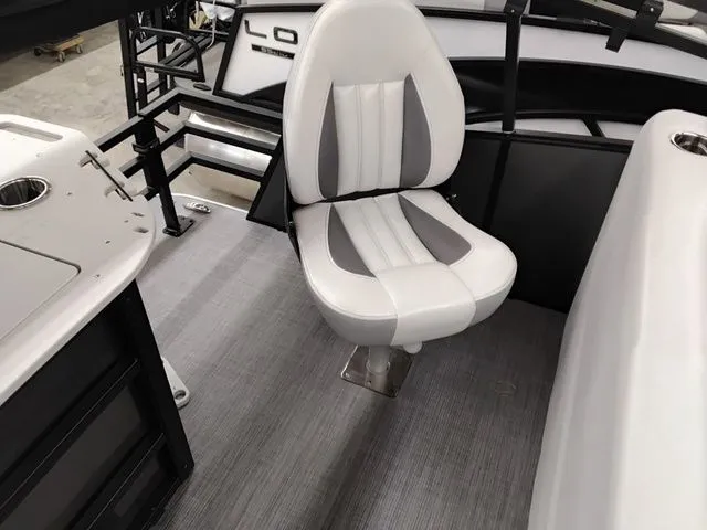 Slide: The Image of Lowe SF212 2026 - 8