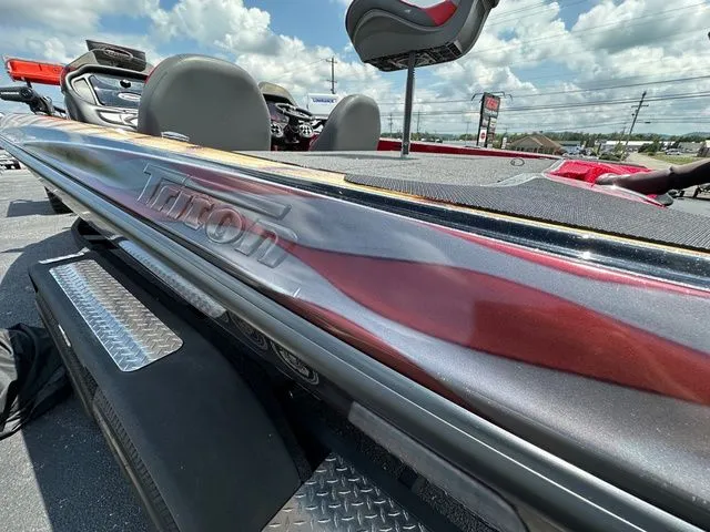 Slide: The Image of Triton TrX Patriot 19 2024 - 6