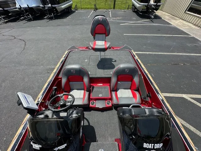 Slide: The Image of Triton TrX Patriot 19 2024 - 9