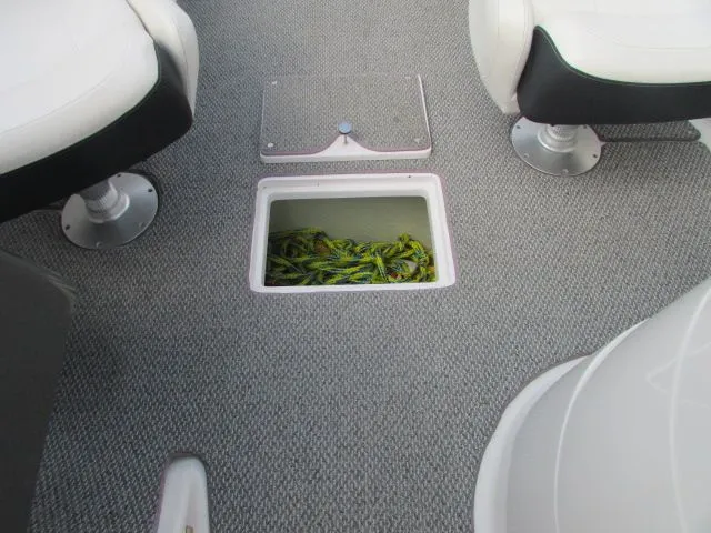 Slide: The Image of Four Winns 244 Funship 2014 - 15