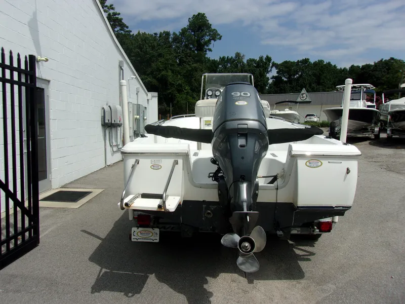 Slide: The Image of Sea Hunt 177 Triton 2009 - 3