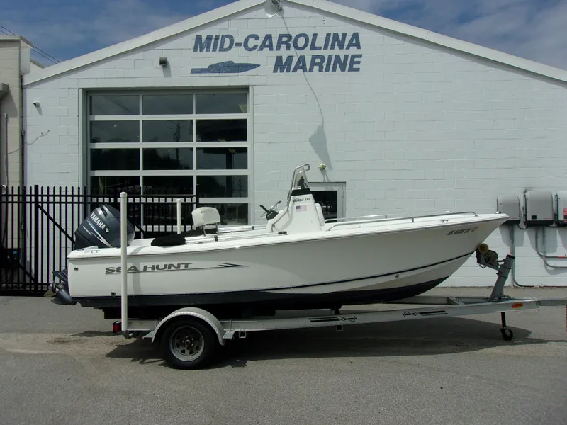 Slide: The Image of Sea Hunt 177 Triton 2009 - 6