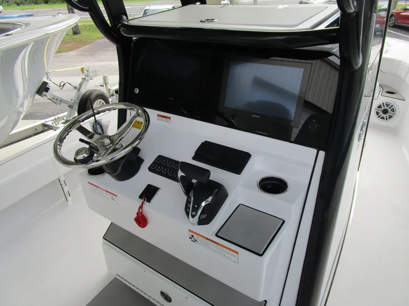 Slide: The Image of Sportsman Masters 267OE Bay Boat 2026 - 17