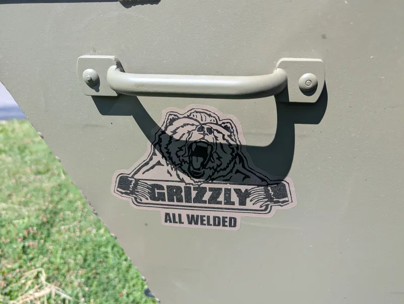 Slide: The Image of Tracker Grizzly 1436 Jon 2026 - 5