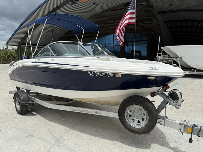 Slide: The Image of Chaparral 19 H2O Sport 2016 - 11