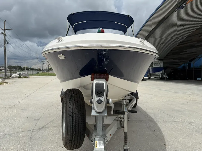 Slide: The Image of Chaparral 19 H2O Sport 2016 - 12