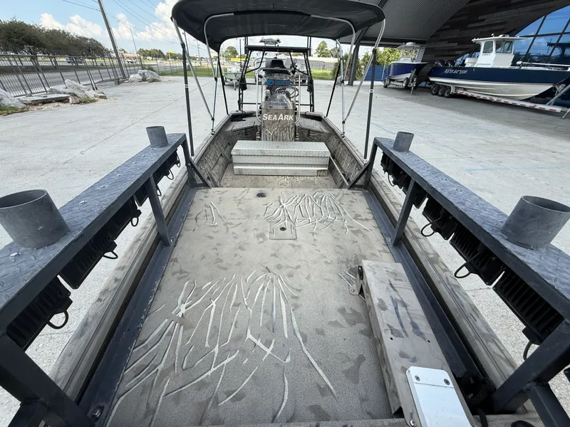 Slide: The Image of SeaArk Mud Runner 180 2016 - 5