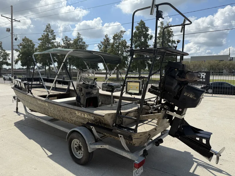 Slide: The Image of SeaArk Mud Runner 180 2016 - 9