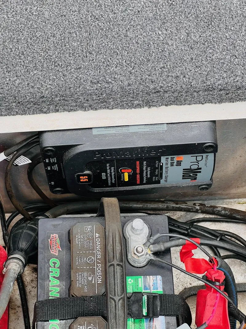 Slide: The Image of Crestliner 1700 Storm 2020 - 11