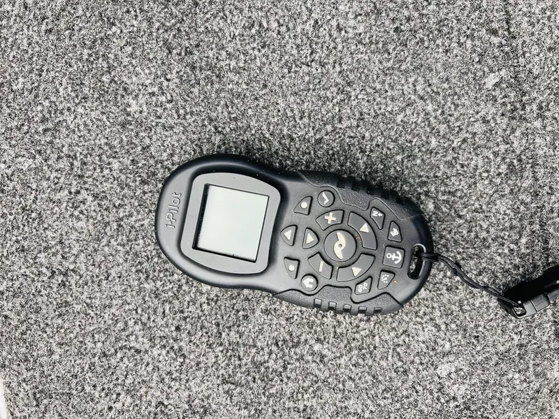 Slide: The Image of Crestliner 1700 Storm 2020 - 2