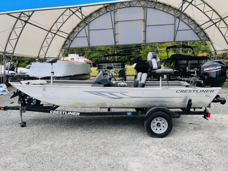 Slide: The Image of Crestliner 1700 Storm 2020 - 20