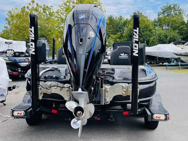 Slide: The Image of Nitro Z21 Pro 2020 - 12